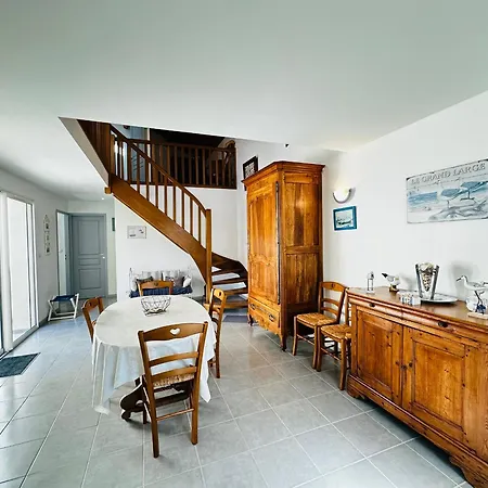 Maison De A Fouras, 4 Pers, Proche Et Centre - Fr-1-709-95 Fouras